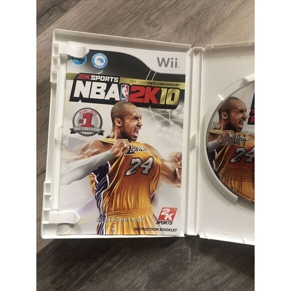 *NBA 2K10 (Nintendo Wii, 2009) Complete w Manual - Picture 6 of 6